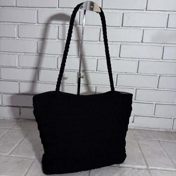 Crocheted/knit black purse in like new condition - Picture 4 of 11